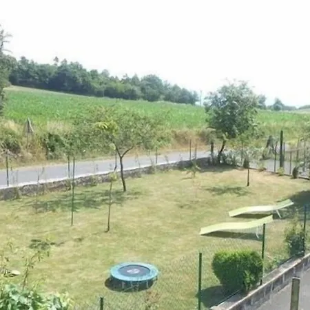 بيت للعطل En Auvergne Saint-Géron