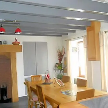 En Auvergne Casa de Férias Saint-Géron